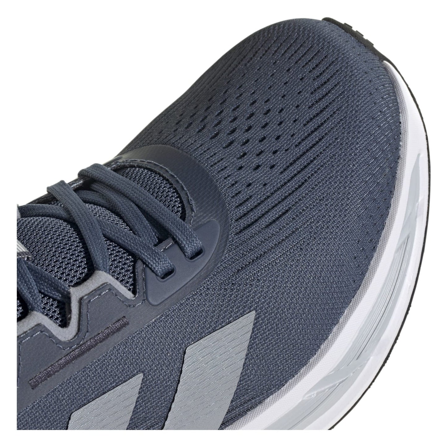 Adidas Questar 3 M